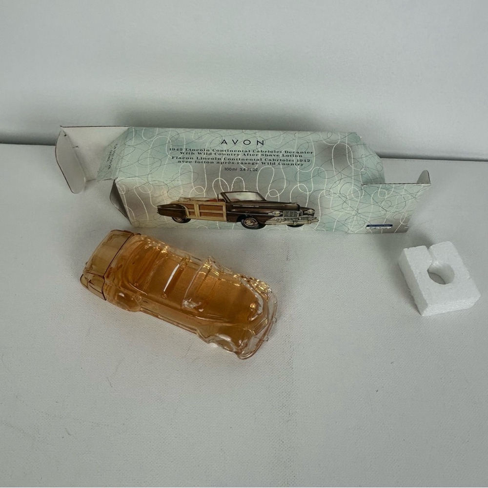 Avon - NOS '2001' - 1942 Lincoln Continental Cabriolet, full